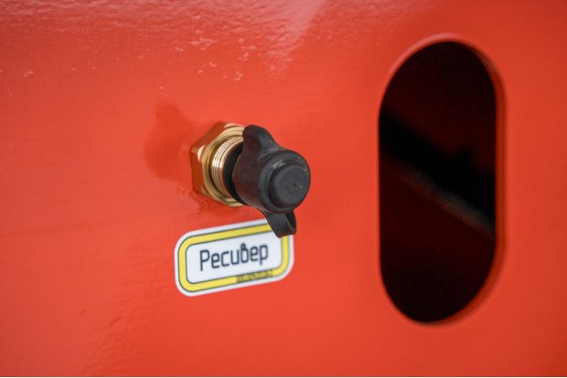 Штуцер подкачки