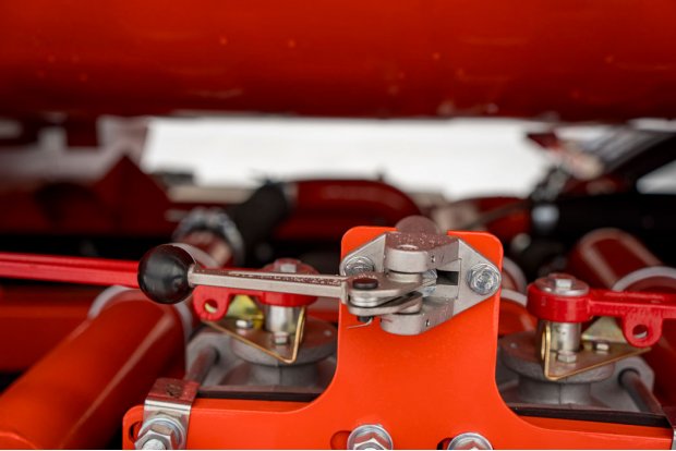 Рычаг управления донным клапаном