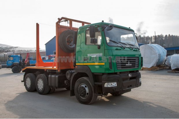 Лесовозный тягач УСТ-5453