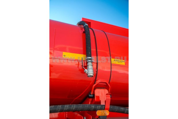 Шланг для слива разлитых нефтепродуктов