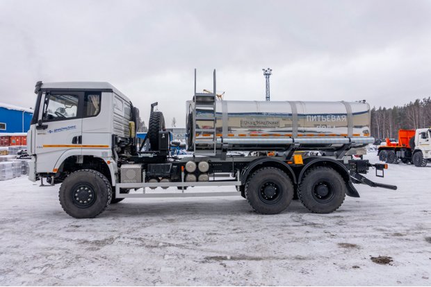 Автоцистерна АЦПТ-10Н УСТ 5453 SHACMAN (ШАКМАН) SX32586V385 6х6, 14R20, КБ 4575 мм нерж/нерж.