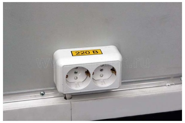 Розетка 220В