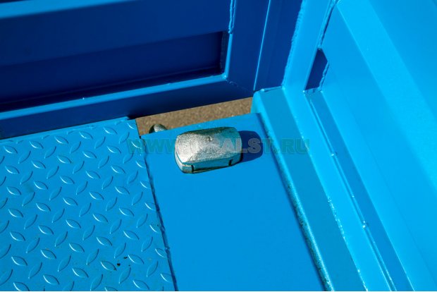 Фитинги контейнеровозные