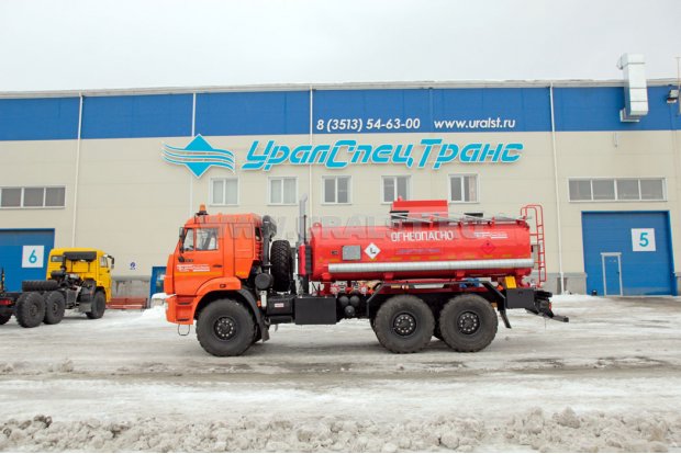Автоцистерна нефтепромысловая АЦН-11 УСТ-5453 на шасси Камаз 43118-46