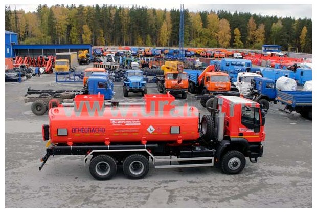 Автоцистерна АЦ-18 IVECO-AMT
