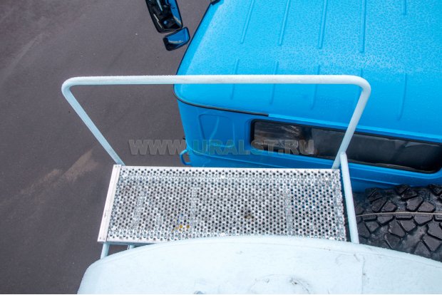 Автоцистерна для воды АЦПТ-8НО УСТ 5453 Урал 5557-1112-60 насос, обогрев