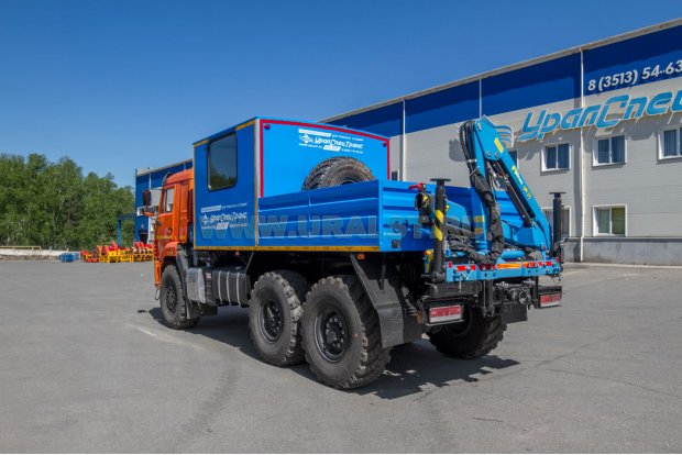 Грузопассажирский автомобиль ГПА 6+2 откр. с КМУ ИМ-25 УСТ 5453 Камаз 43118-50 сп.п.