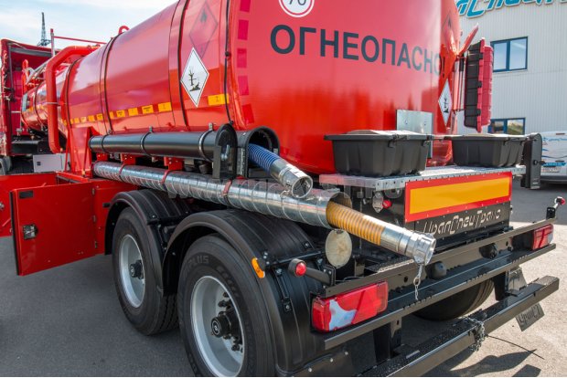 Рукав для отвода паров нефтепродуктов и соединительный рукав