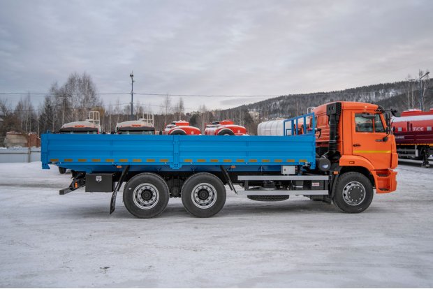 Контейнеровоз бортовой Камаз 65115 