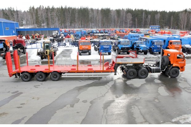 Полуприцеп-тяжеловоз 943000-81ККД