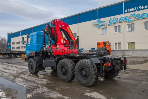 Седельный тягач с КМУ ИМ 320-04 Урал 44202-3511-82Е5