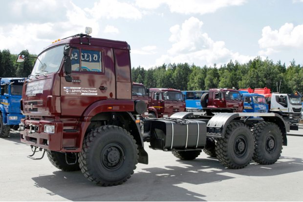 Седельный тягач Камаз 65224-53