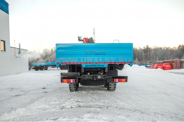 Бортовой автомобиль Камаз 43118-46 с краном-манипулятором Palfinger PK-23500А