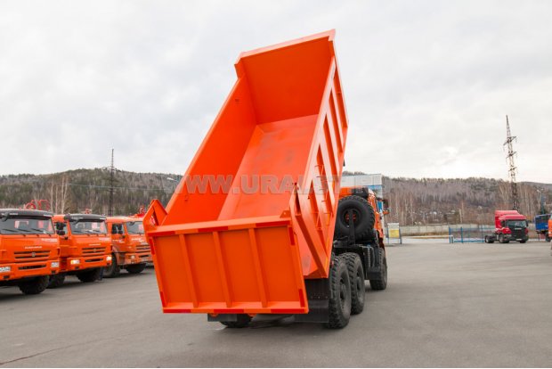 Самосвал Камаз 65222-6012-53