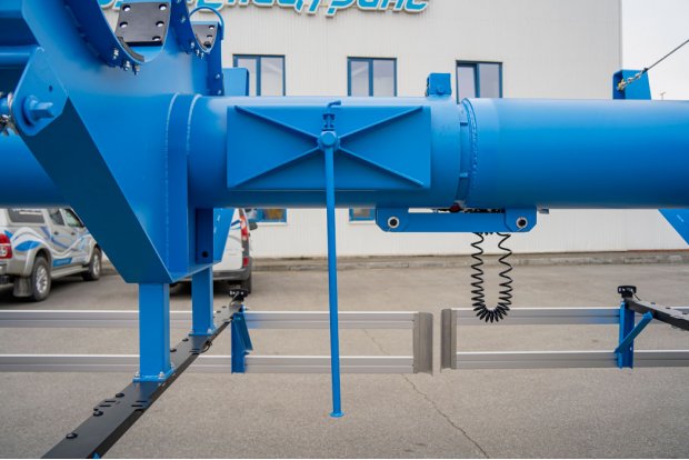 Механизм телескопирования полуприцепа опоровоза