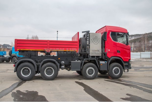 Седельный тягач SCANIA 8х8