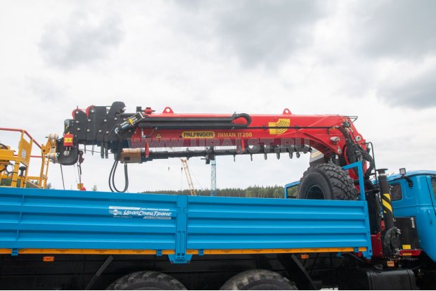 Бортовой с КМУ ИТ-200 (тросовый, люлька) УСТ 5453 Урал 4320-1951-60