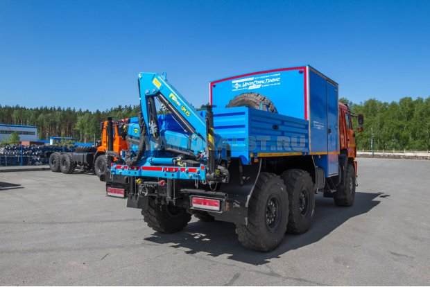 Грузопассажирский автомобиль ГПА 6+2 откр. с КМУ ИМ-25 УСТ 5453 Камаз 43118-50 сп.п.
