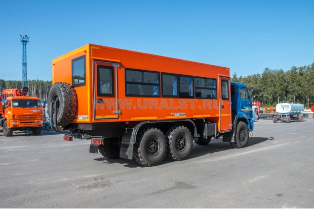 Автобус вахтовый 28 базовый УСТ 5453 Камаз 5350-66(D5) сэндвич