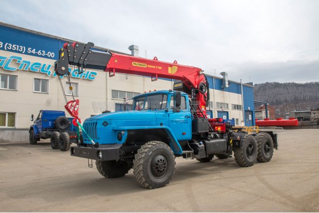 Седельный тягач с КМУ ИТ-180 (тросовый) УСТ 5453 Урал-4320-60Е5