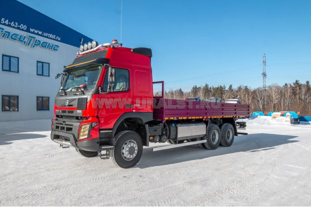 Автомобиль бортовой Контейнеровоз Volvo FM 6x6 