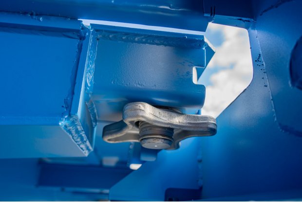 Фитинги для фиксации перевозимых контейнеров