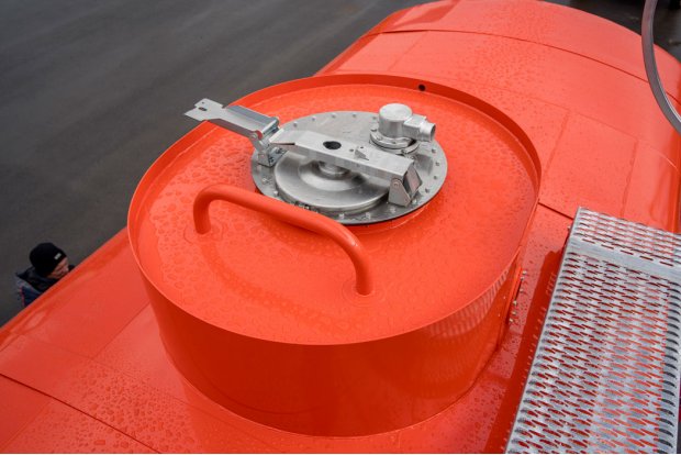 Заливная горловина