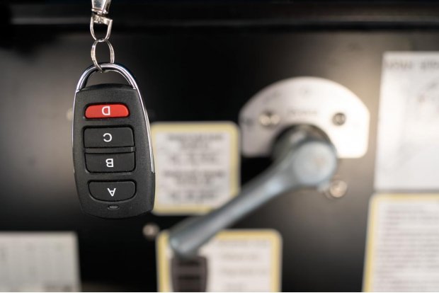 Дистанционное управление подъмной осью