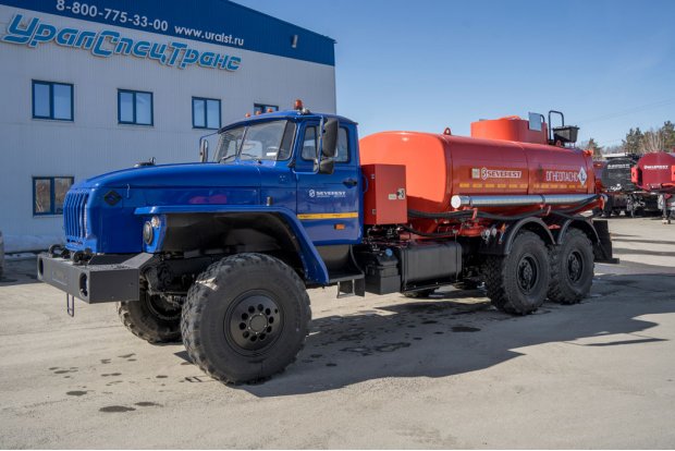 Автотопливозаправщик АТЗ-10Б УСТ 5453 Урал 4320-1951-60