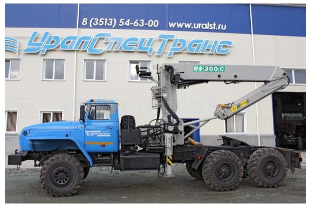 Седельный тягач с КМУ ИФ-300С УСТ 5453 Урал 4320Е5