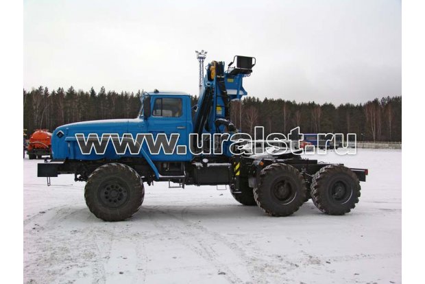 Седельный тягач с КМУ ИМ-150 УСТ 5453 Урал 5557-60Е5