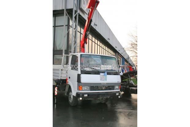 Бортовой с КМУ Fassi F80A.22 ТАТА 613
