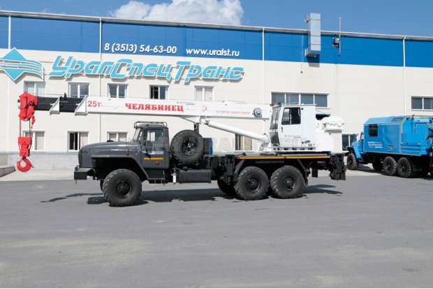 Автокран КС 45721 25 тн "Челябинец" Урал 4320