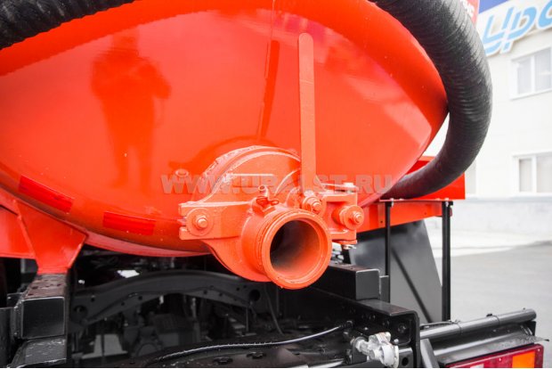 Автоцистерна вакуумная для нефтепродуктов АКН-10 PNR УСТ 5453 Камаз 43118-RR (CUMMINS) сп.м., доработка под ДОПОГ