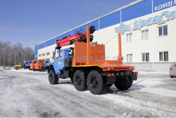 Лесовоз с манипулятором Epsilon M100L97 УСТ 5453 Урал М 5557-60Е5