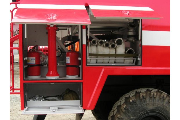 АЦ-8,0-40 Урал 4320 в задн. отсеке