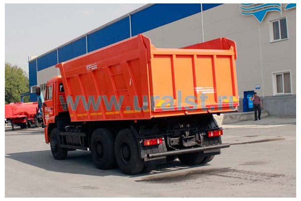 Самосвал Камаз 6520