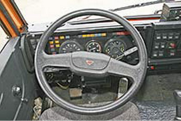 Самосвал Камаз 65222