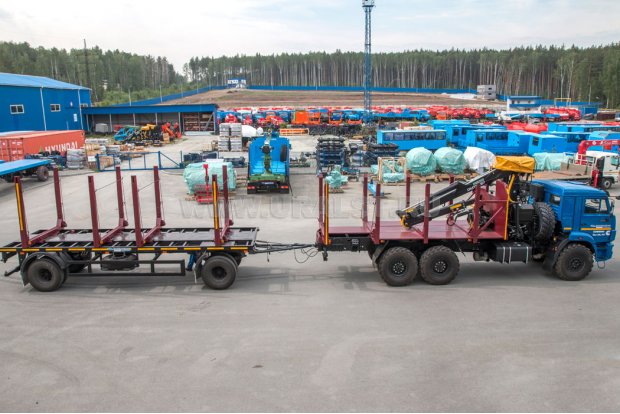 Автопоезд сортиментовоз УСТ