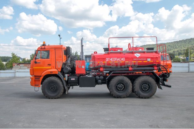 Автотопливозаправщик АТЗ-8Б УСТ-5453