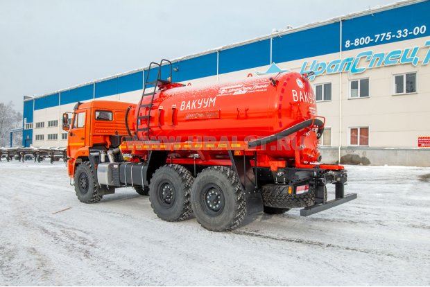 Автоцистерна вакуумная МВ-10 КО УСТ 5453 Камаз 43118-50, ревизионный люк