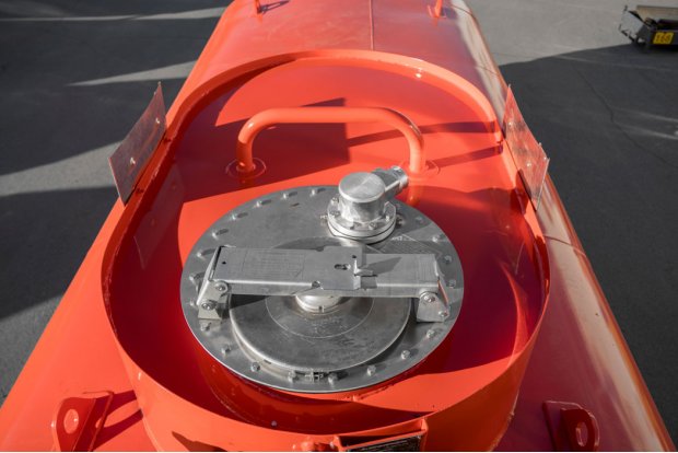 Заливная горловина