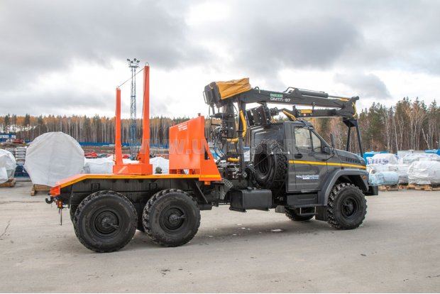 Лесовозный тягач Урал 4320-NEXT с ГМ ОМТЛ-97