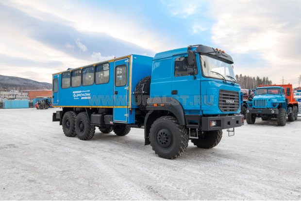 Автобус вахтовый 28 комфорт УСТ 5453 Урал 4320-4971-80 сп.м.