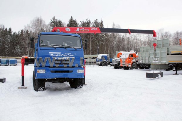 Седельный тягач с КМУ UNIC 504 (тросовый) УСТ 5453 Камаз 53504 (44108)