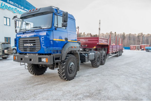 Полуприцеп тяжеловоз ППТ 26-32-11КБ УСТ 9465, уголковые трапы