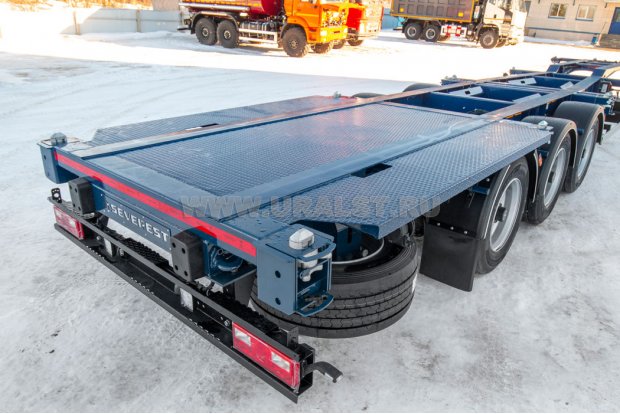 Грузовая платформа полуприцепа