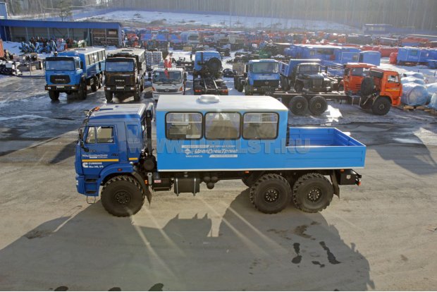 Грузопассажирский автомобиль УСТ Камаз 43118(Cummins) с открытым грузовым отсеком