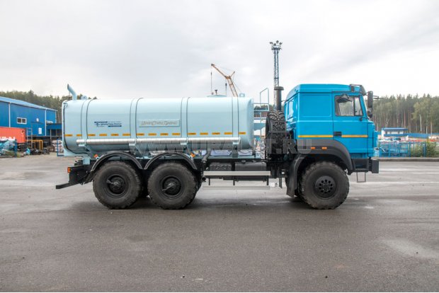 Автоцистерна для воды АЦПТ-10НО УСТ 5453 Урал 5557-4551-80 насос, обогрев, сп. м.