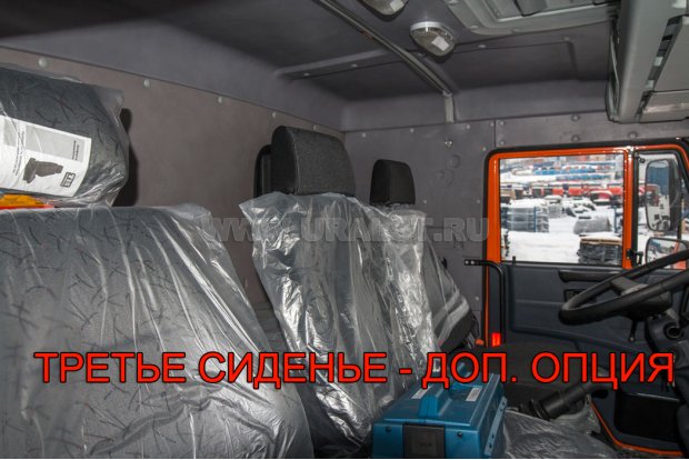Спальное место в кабине водителя